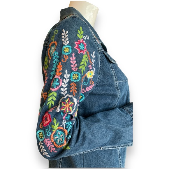 BLEU BAYOU EMBROIDERED DENIM JACKET  WOMEN’S SIZE S/M - Picture 7 of 12